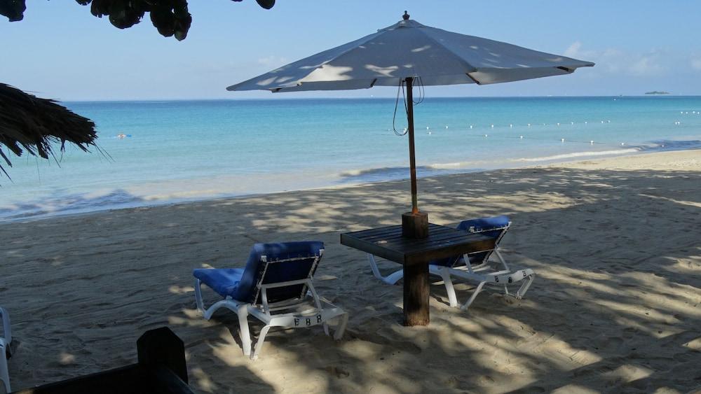 Bar-B-Barn Beach Hotel Negril Exterior photo