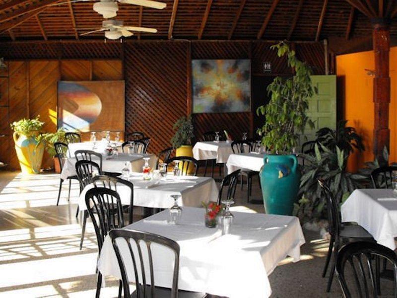 Bar-B-Barn Beach Hotel Negril Exterior photo
